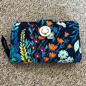 Vera Bradley RFID Turnlock Wallet